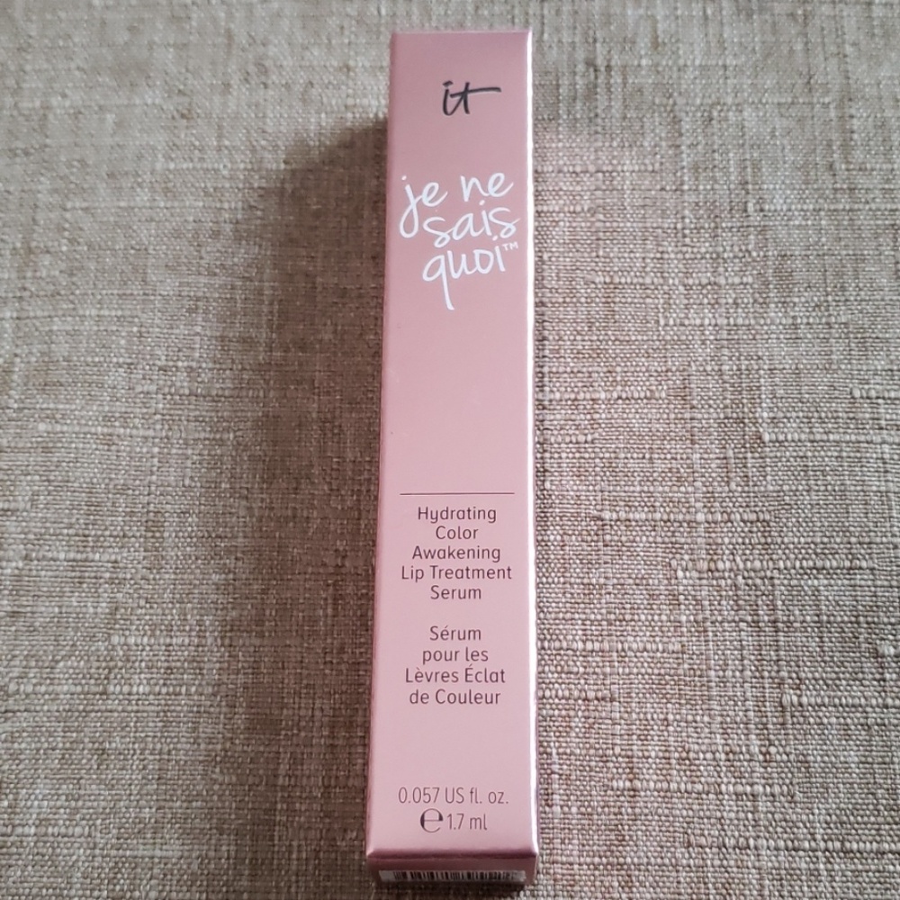 Je ne Sais quoi lip serum